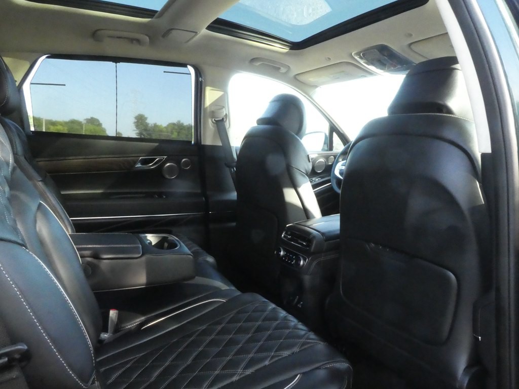 2022 Genesis GV80 Image 19