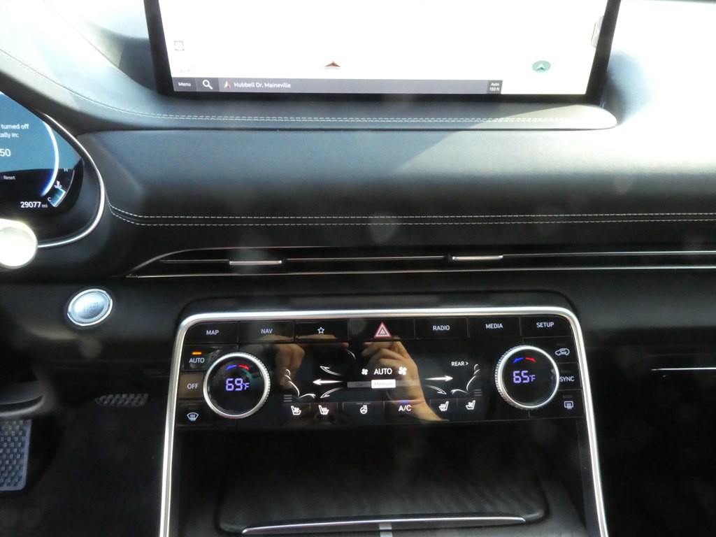 2022 Genesis GV80 Image 29