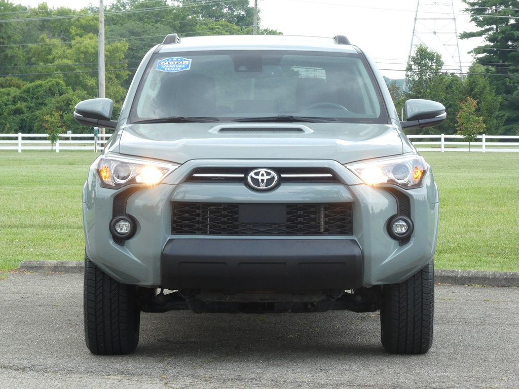 2023 Toyota 4Runner Image 2