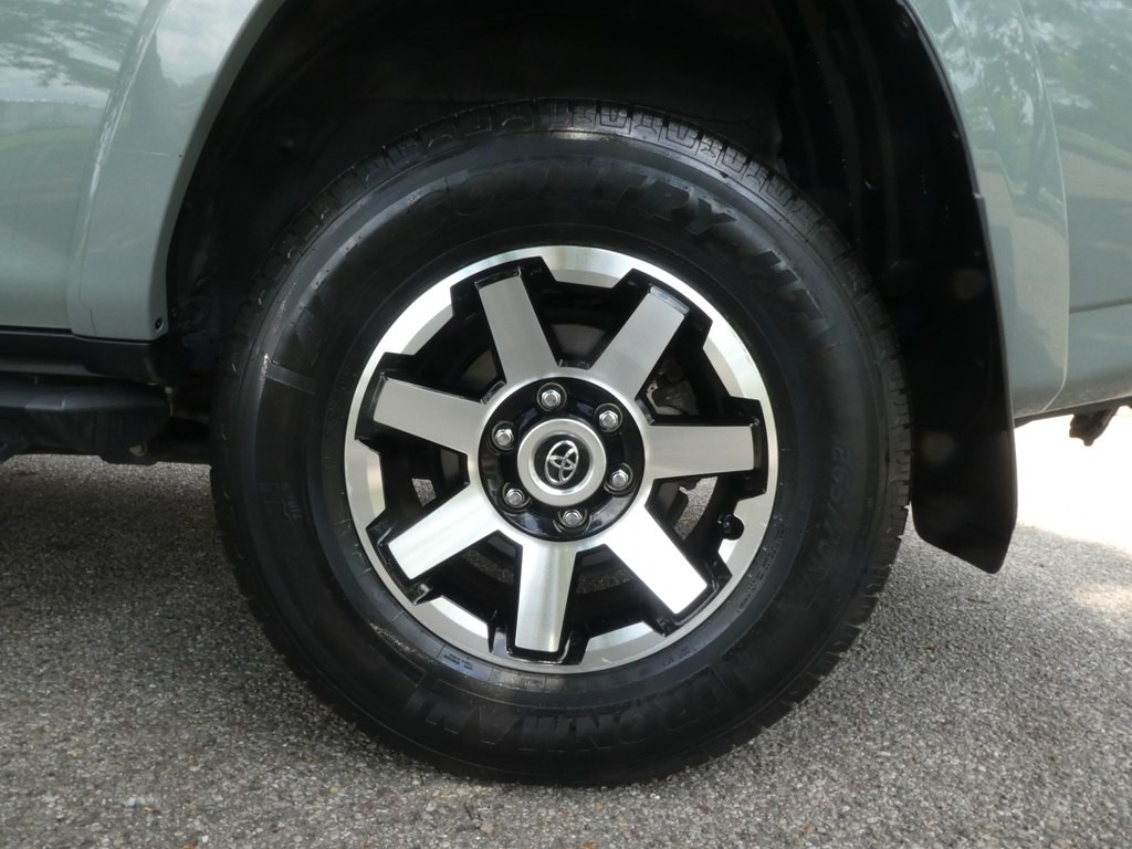2023 Toyota 4Runner Image 37