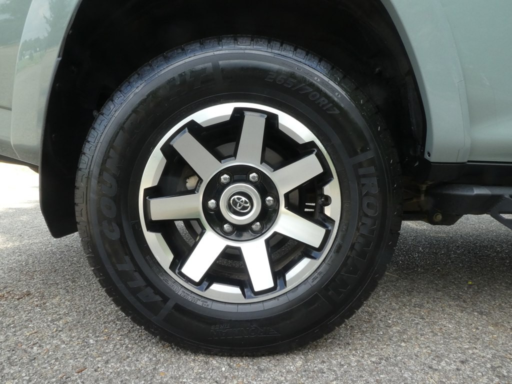 2023 Toyota 4Runner Image 38
