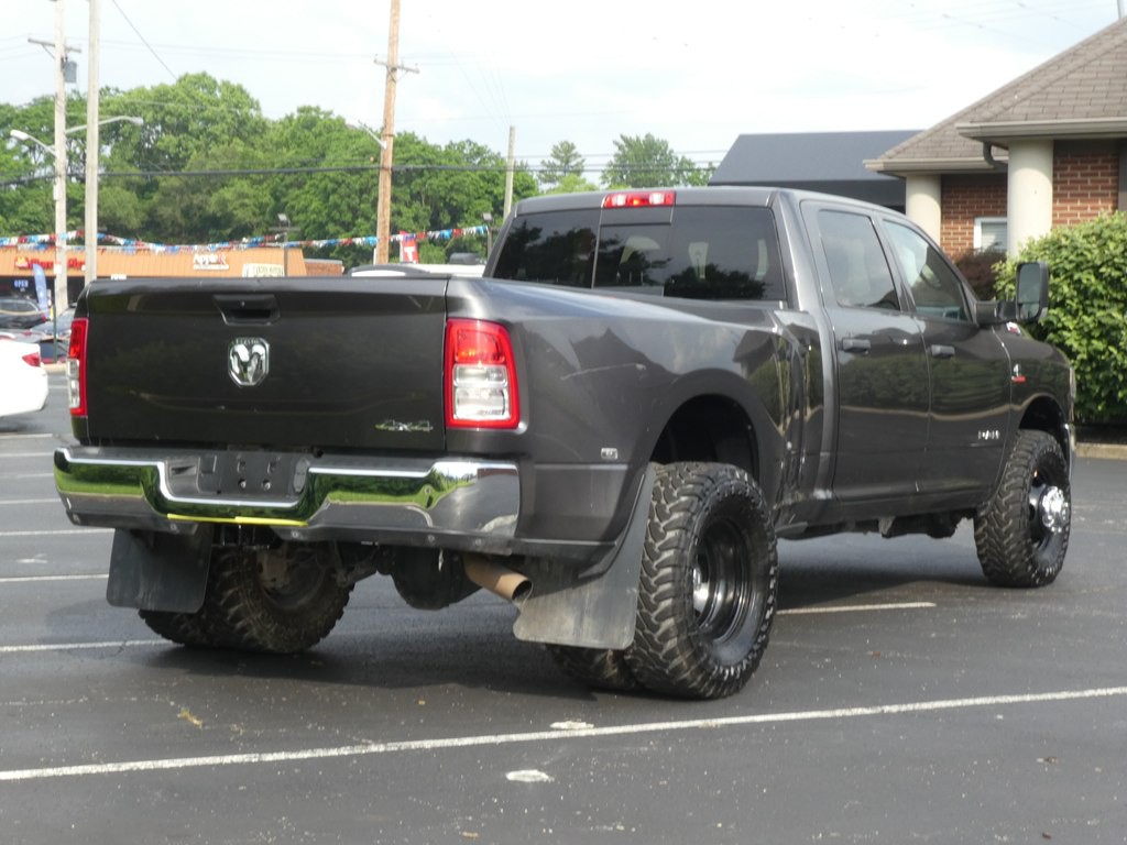 2022 RAM 3500 Image 6