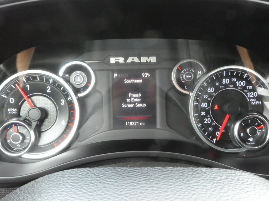 2022 RAM 3500 Image 17
