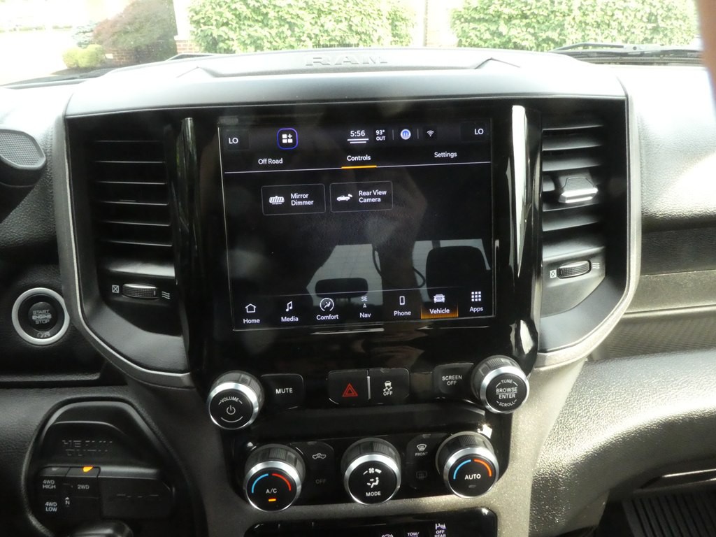 2022 RAM 3500 Image 20