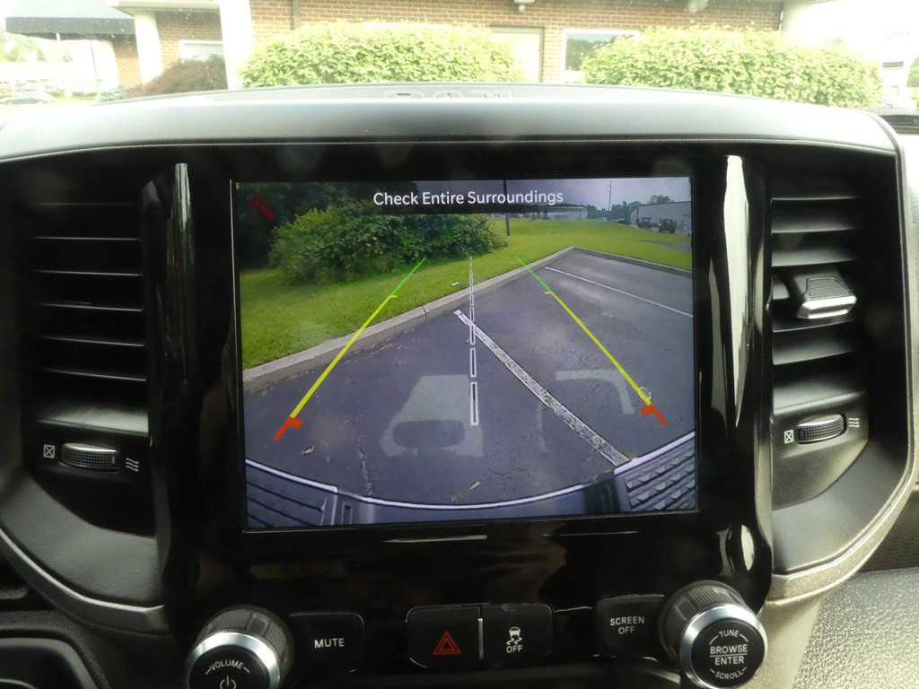 2022 RAM 3500 Image 22