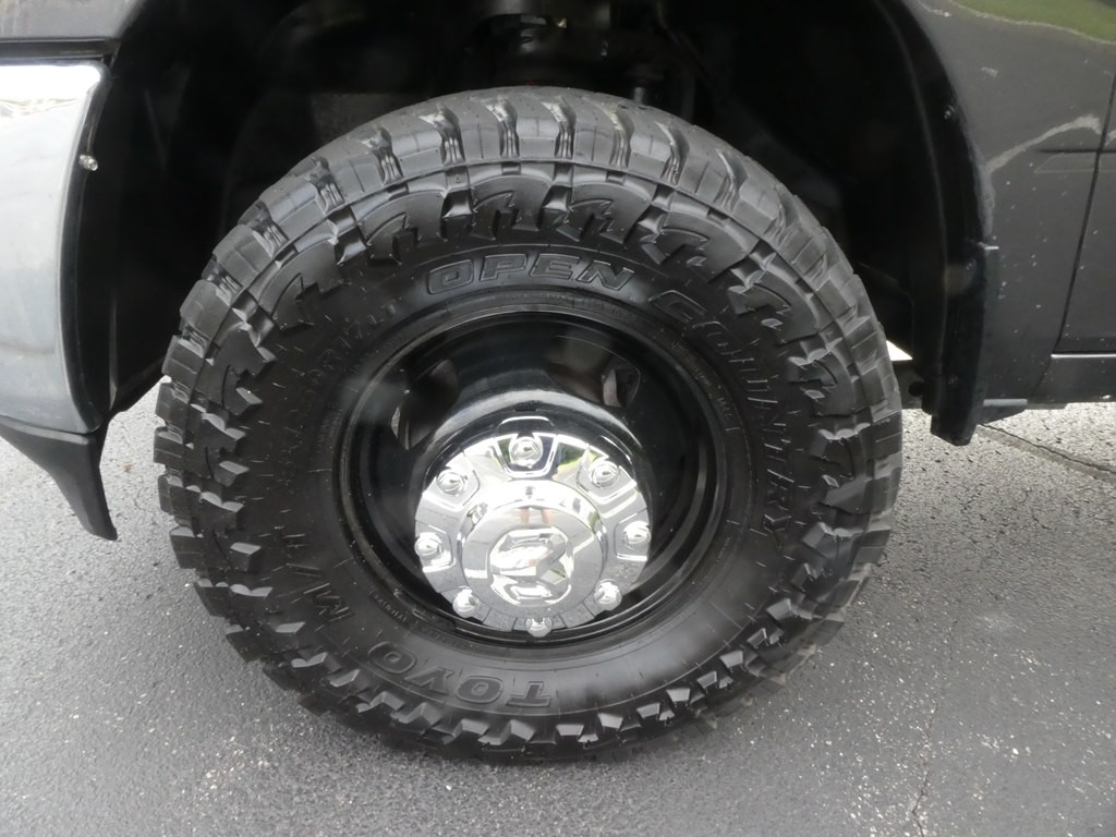 2022 RAM 3500 Image 25