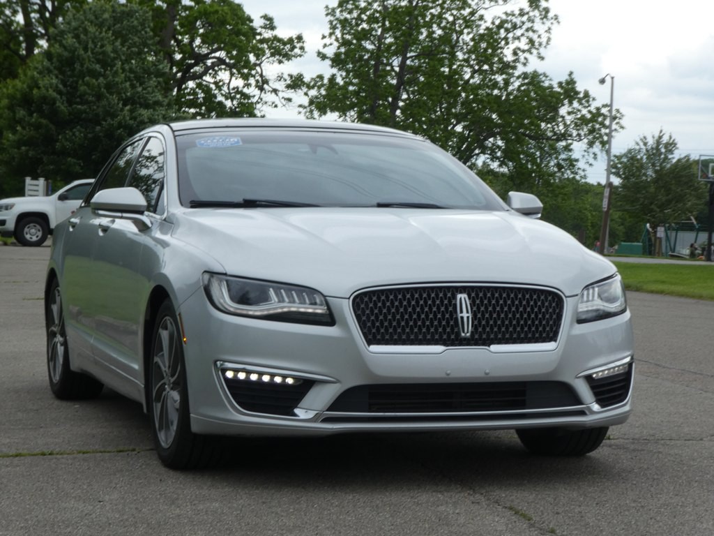 2017 Lincoln MKZ Image 3