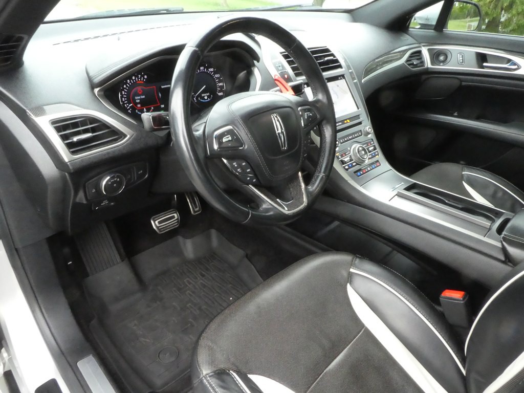 2017 Lincoln MKZ Image 12
