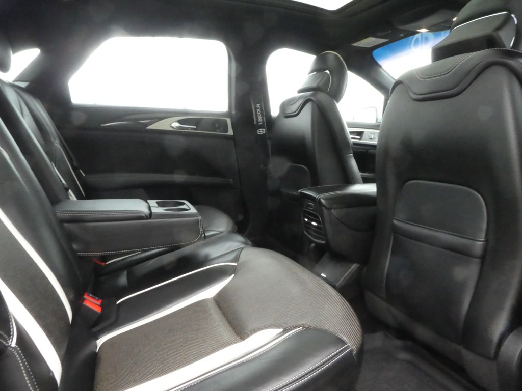 2017 Lincoln MKZ Image 17