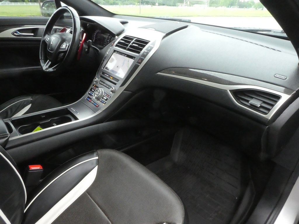 2017 Lincoln MKZ Image 19