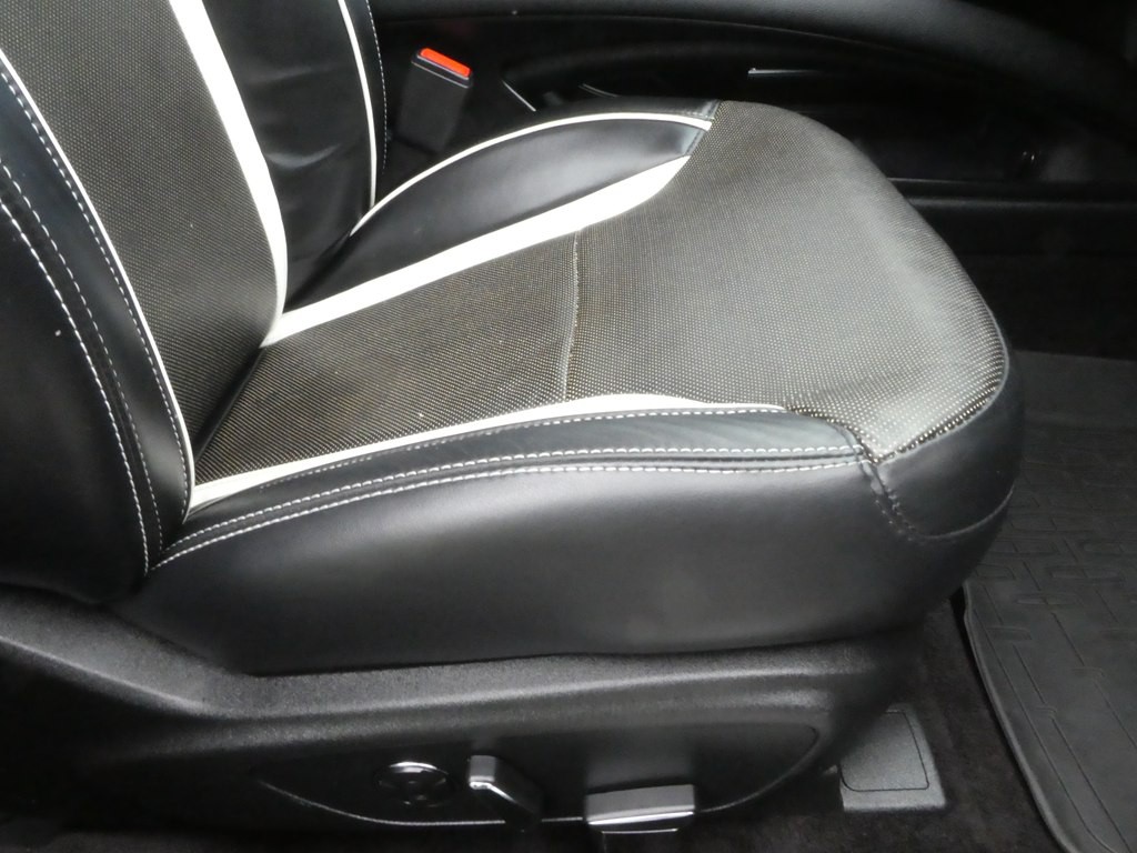 2017 Lincoln MKZ Image 20