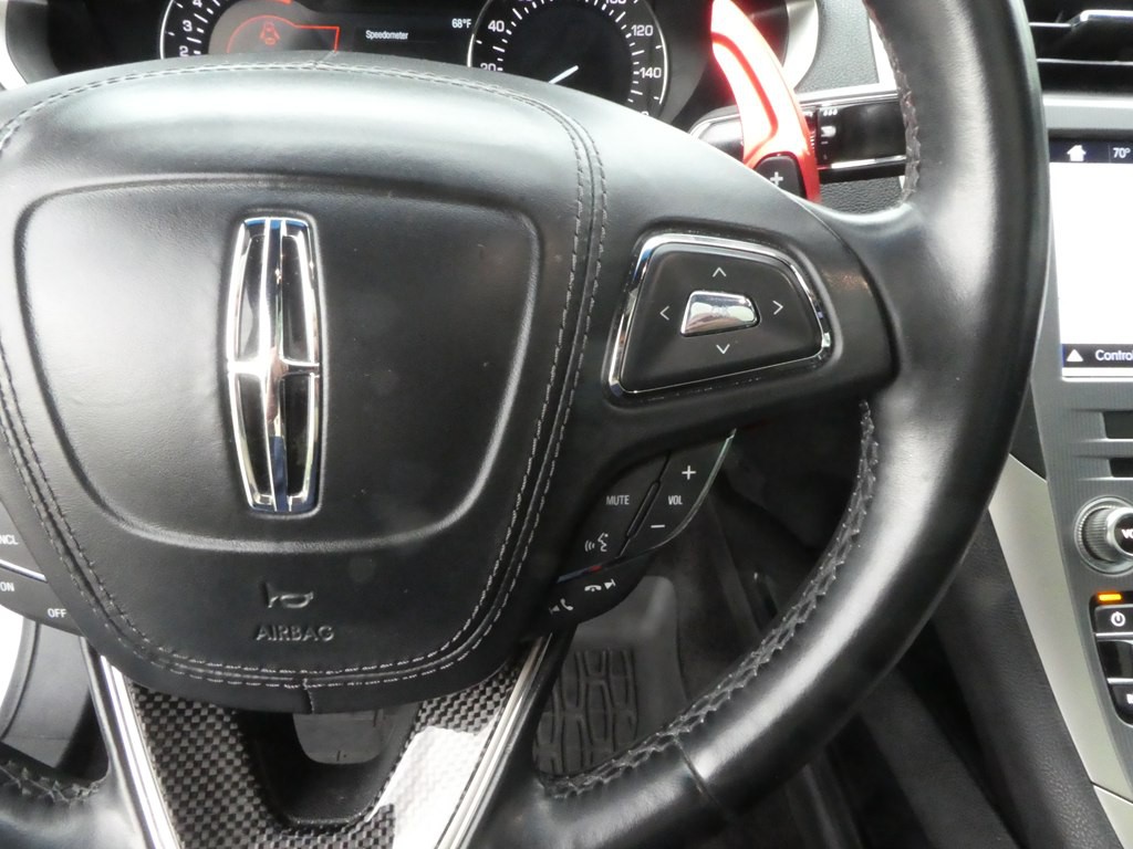 2017 Lincoln MKZ Image 25