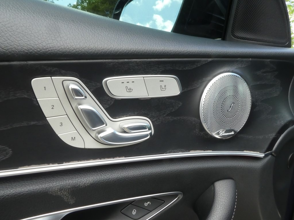 2017 Mercedes-Benz E-Class Image 12
