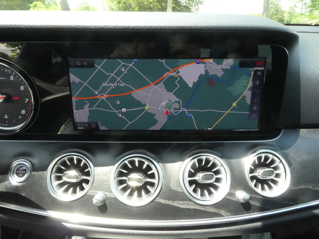 2017 Mercedes-Benz E-Class Image 26