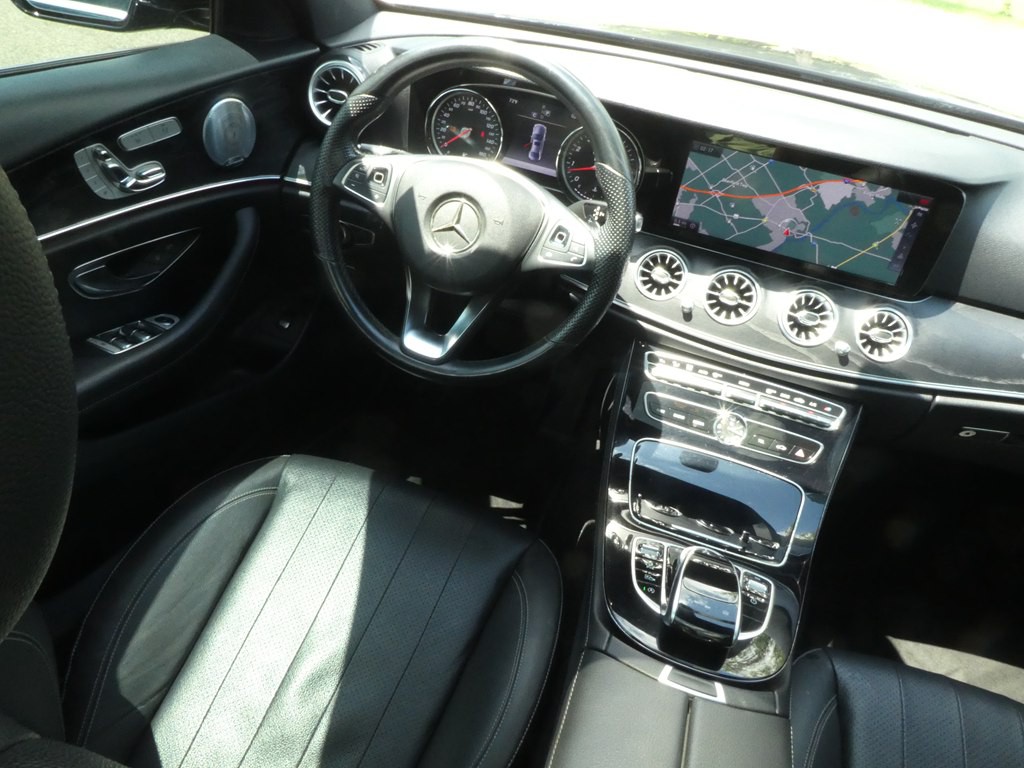 2017 Mercedes-Benz E-Class Image 30