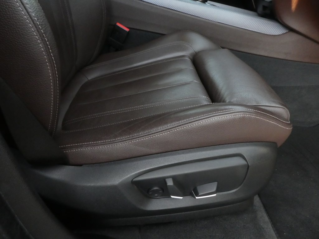 2017 BMW X5 Image 21