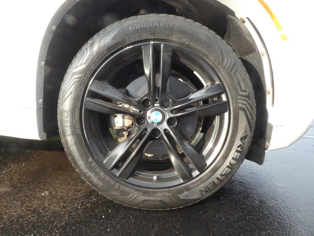 2017 BMW X5 Image 41