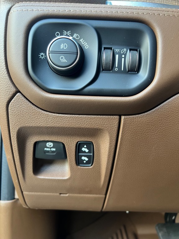 2021 RAM 1500 Image 28