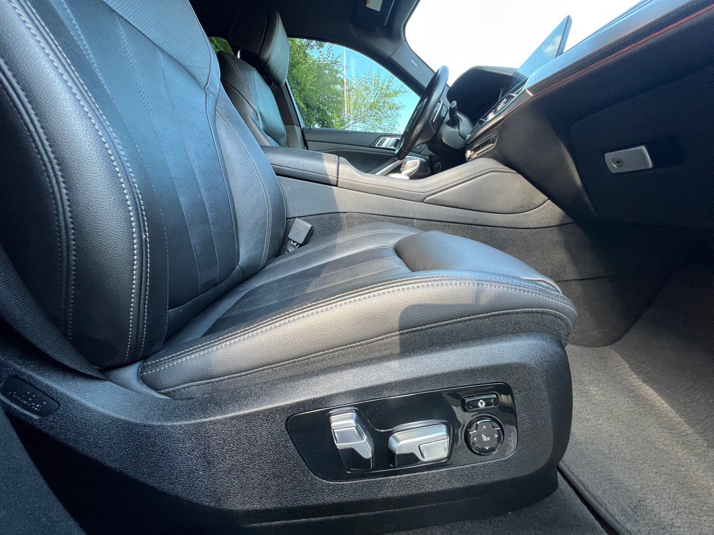 2020 BMW 5 Series Image 21