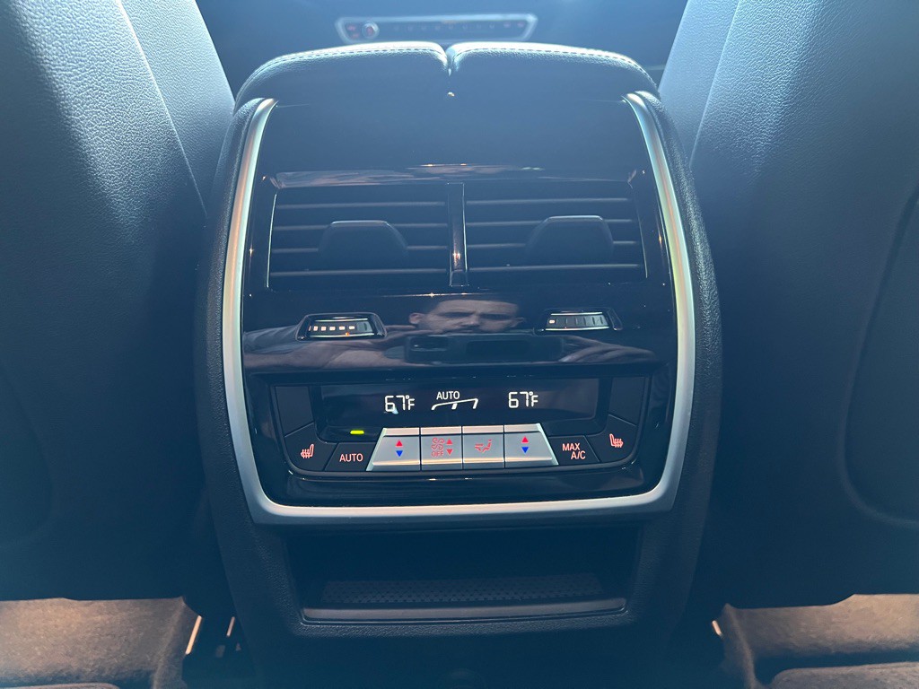 2020 BMW 5 Series Image 36