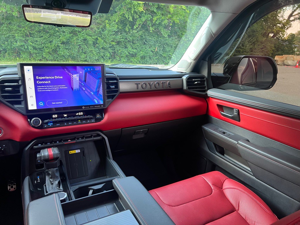 2023 Toyota Tundra Image 30
