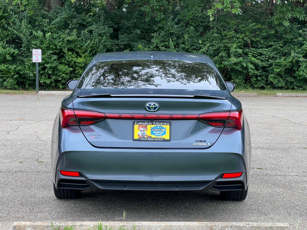 2019 Toyota Avalon Image 7