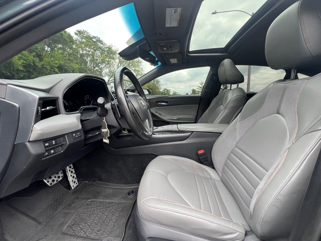 2019 Toyota Avalon Image 14