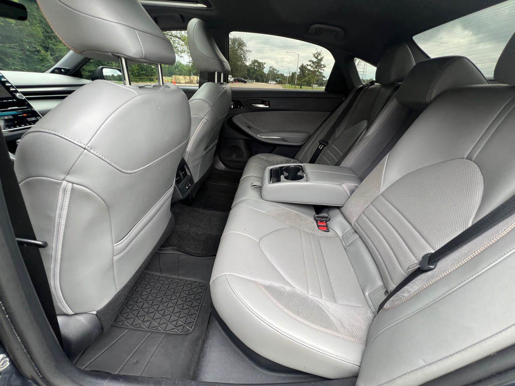 2019 Toyota Avalon Image 15