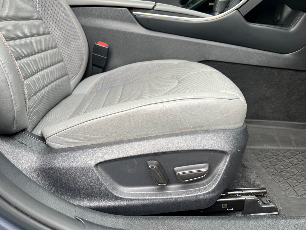 2019 Toyota Avalon Image 21