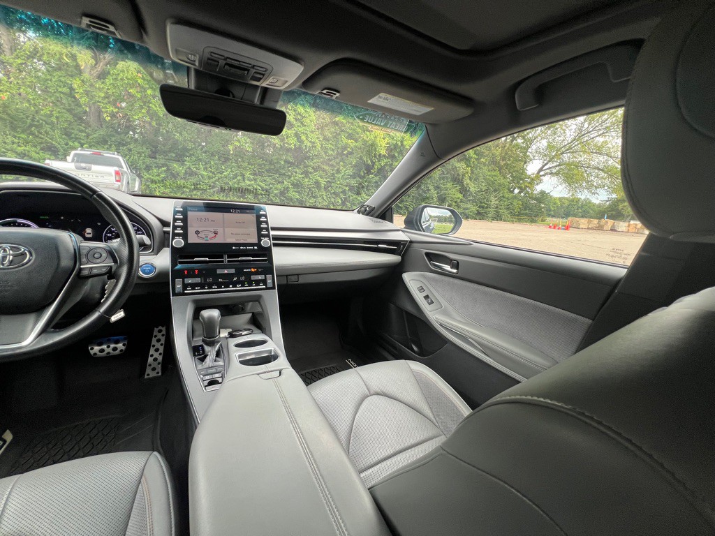 2019 Toyota Avalon Image 30