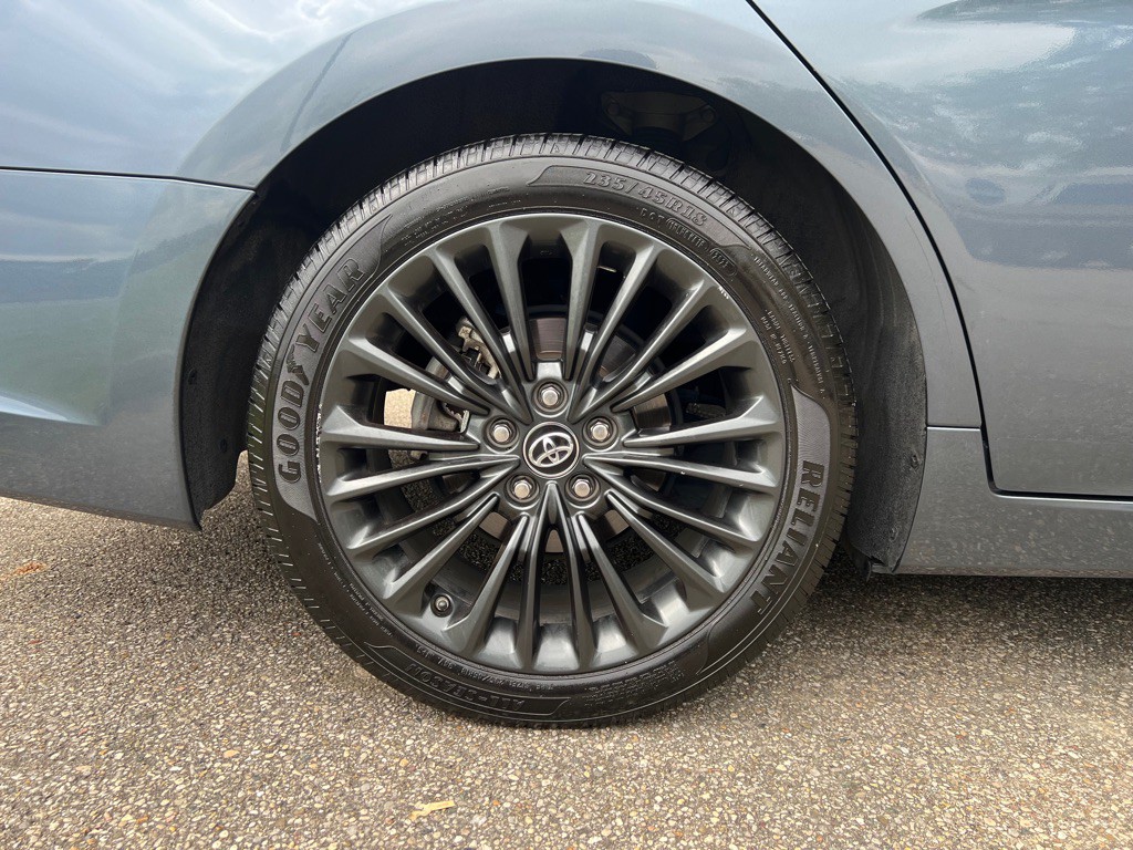 2019 Toyota Avalon Image 34