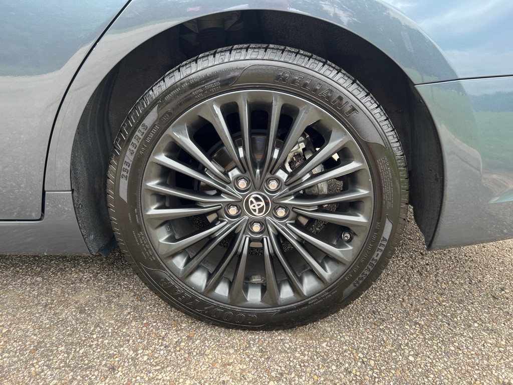 2019 Toyota Avalon Image 35