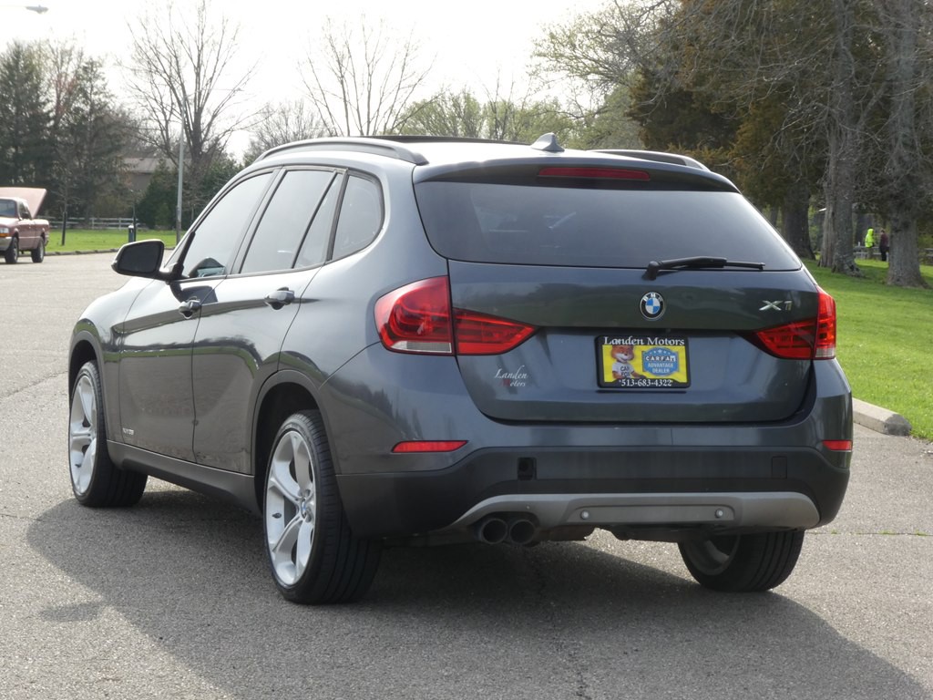 2015 BMW X1 Image 8