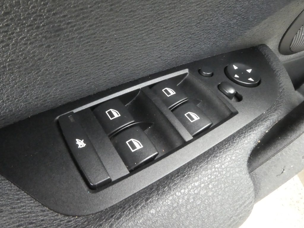 2015 BMW X1 Image 11