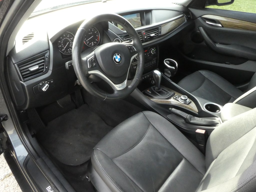 2015 BMW X1 Image 12