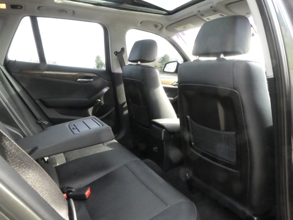2015 BMW X1 Image 18