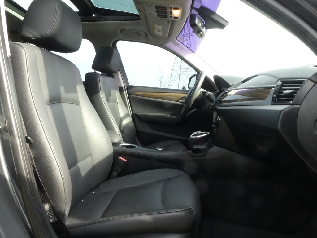 2015 BMW X1 Image 22