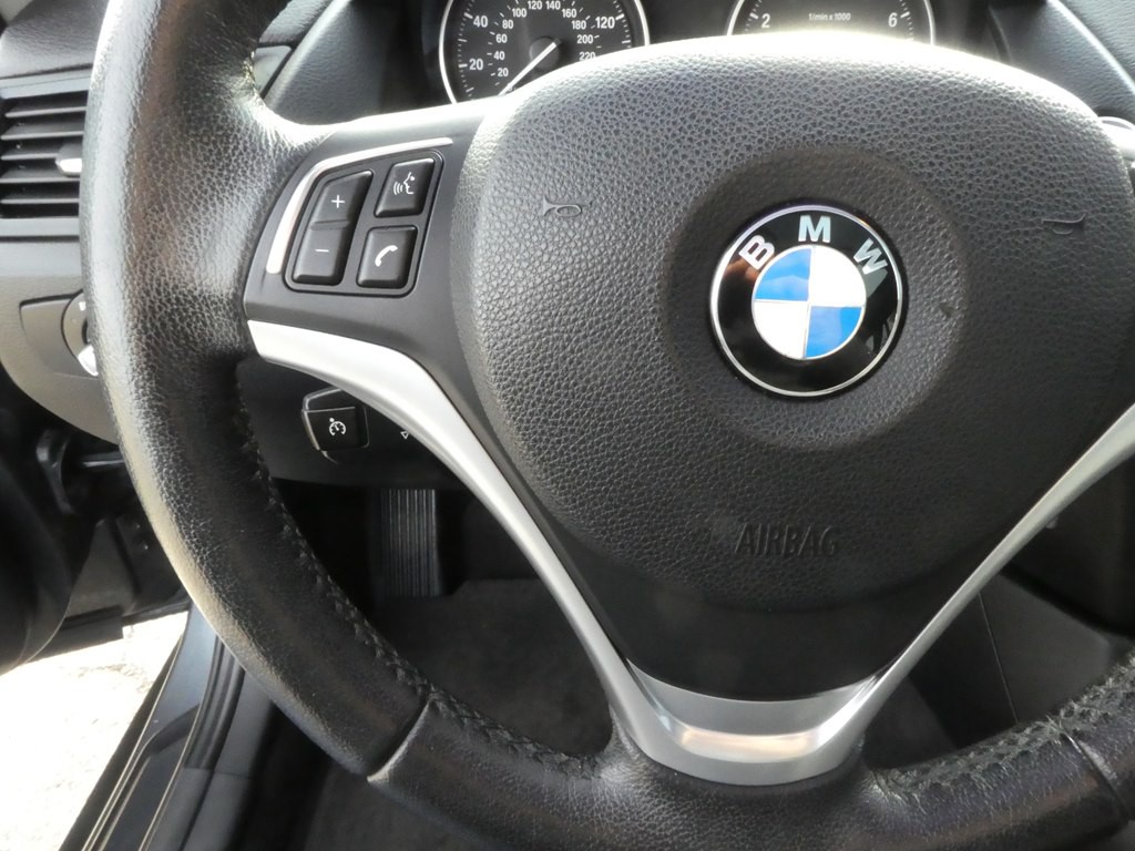 2015 BMW X1 Image 25