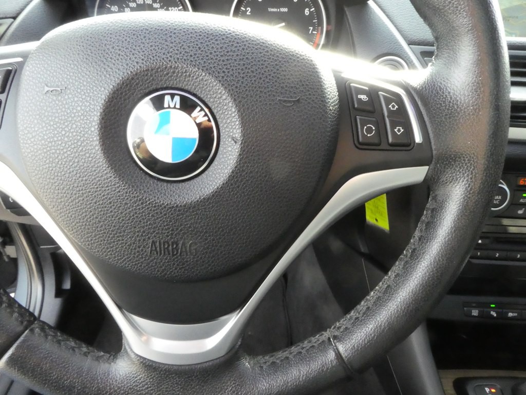 2015 BMW X1 Image 26