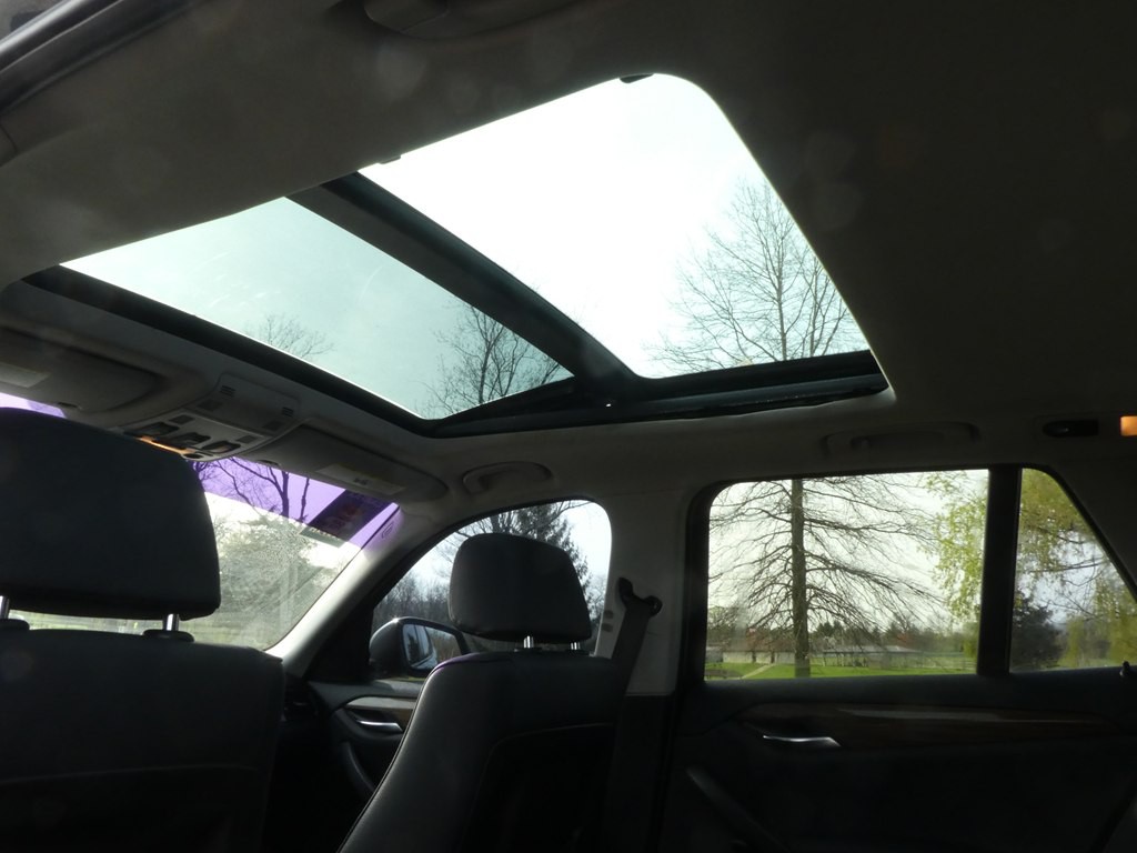 2015 BMW X1 Image 34