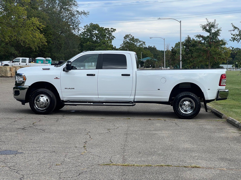 2024 RAM 3500 Image 8