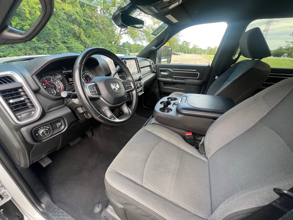 2024 RAM 3500 Image 11