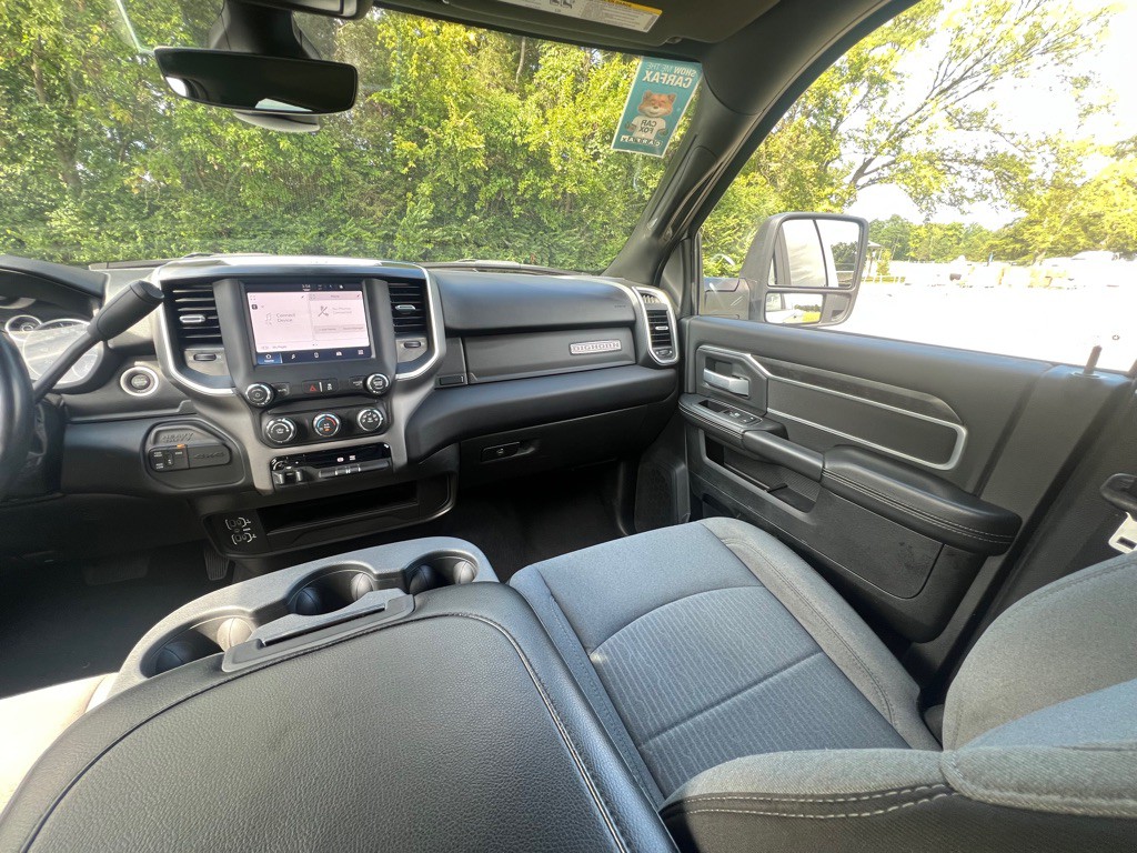 2024 RAM 3500 Image 27