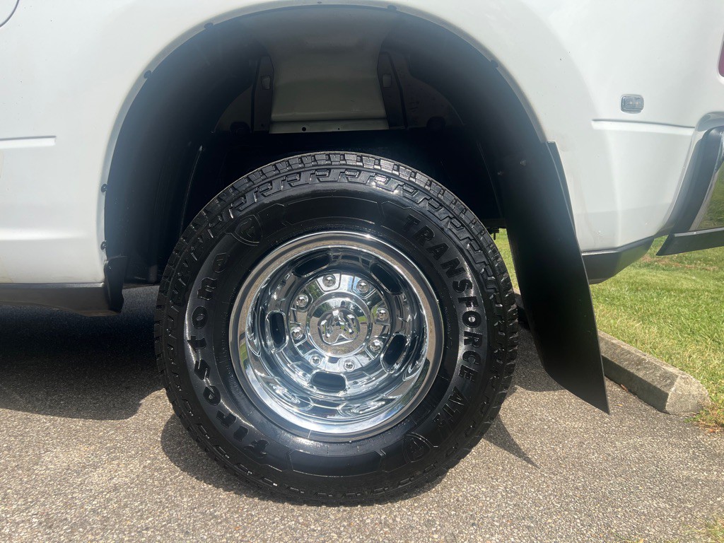 2024 RAM 3500 Image 33
