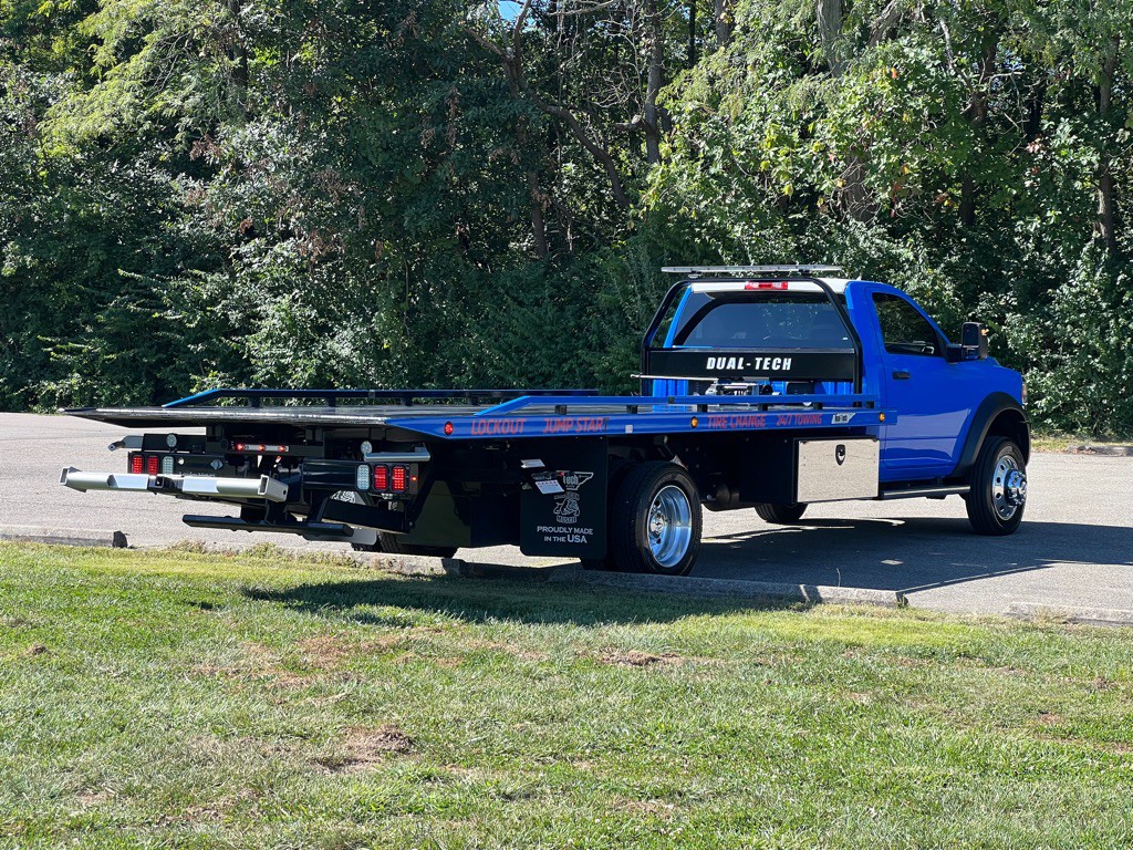 2023 RAM 5500 Image 6