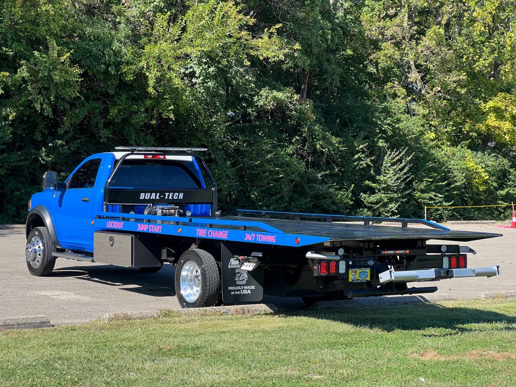 2023 RAM 5500 Image 8