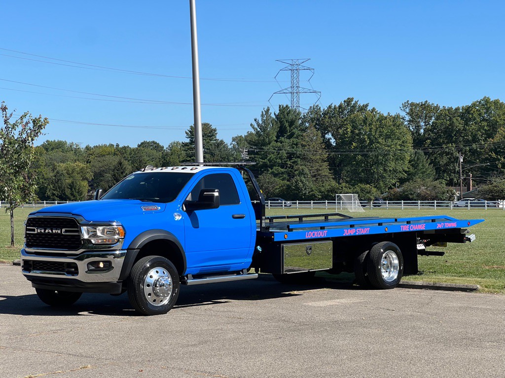 2023 RAM 5500 Image 10