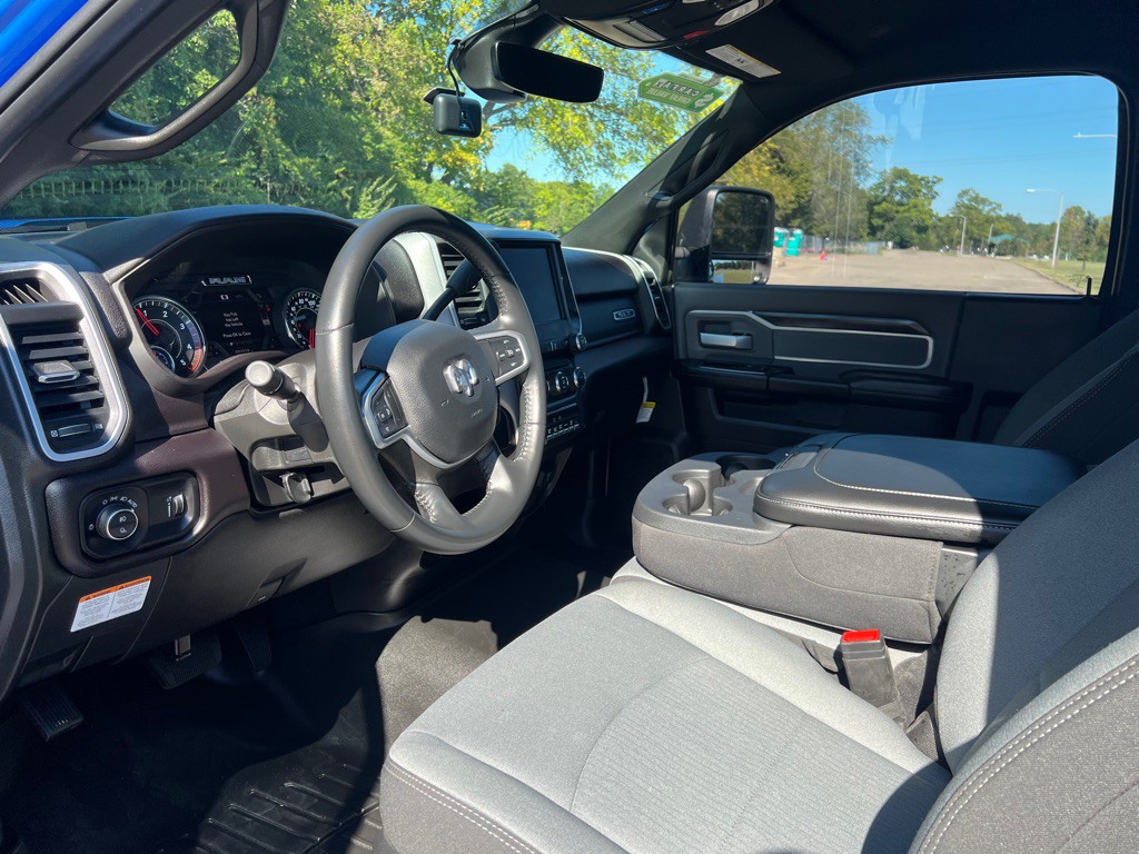 2023 RAM 5500 Image 22