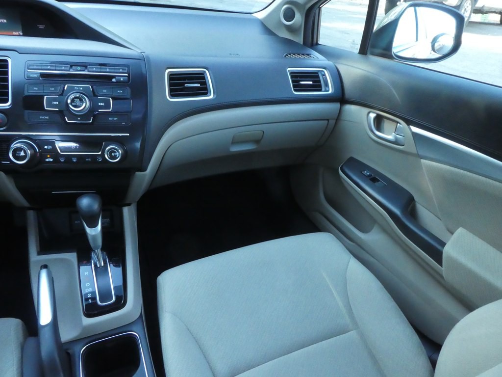 2013 Honda Civic Image 25