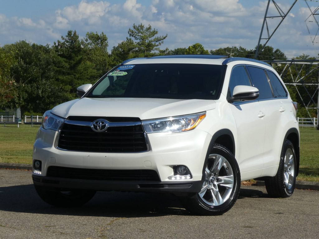 2016 Toyota Highlander Image 1